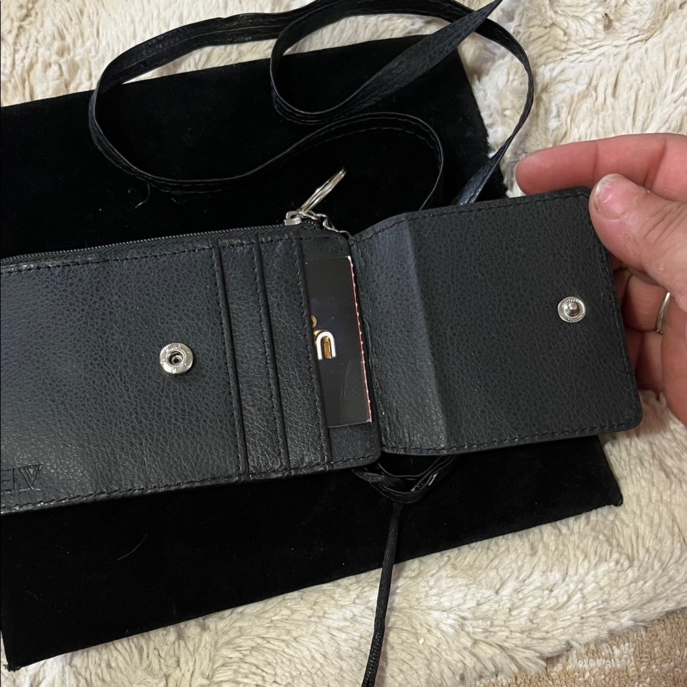 Universal Black Wallet With Game Controller Keych… - image 4